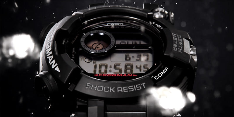 ISO standard 200 m diving water resistance (FROGMAN)