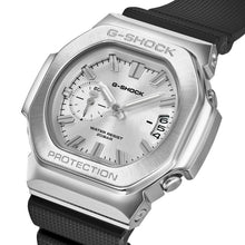 Load image into Gallery viewer, GMC2500-1A8
