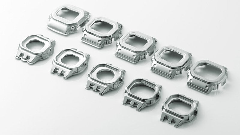 Bezel case A fusion of strength and beauty.