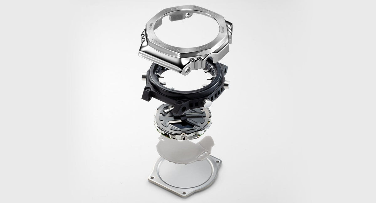 Shock-resistant structure with a metal bezel: Delivering both strength and beauty