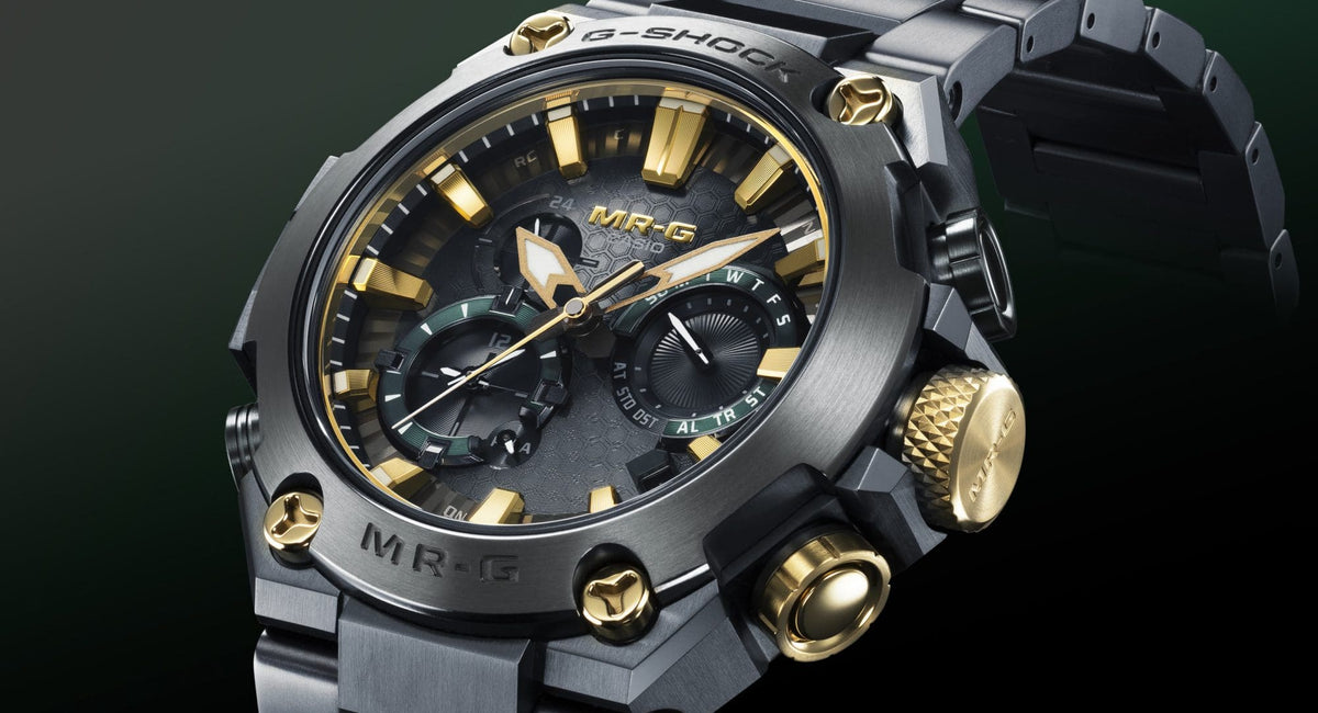 Metal band model: The majestic presence of full-metal craftsmanship