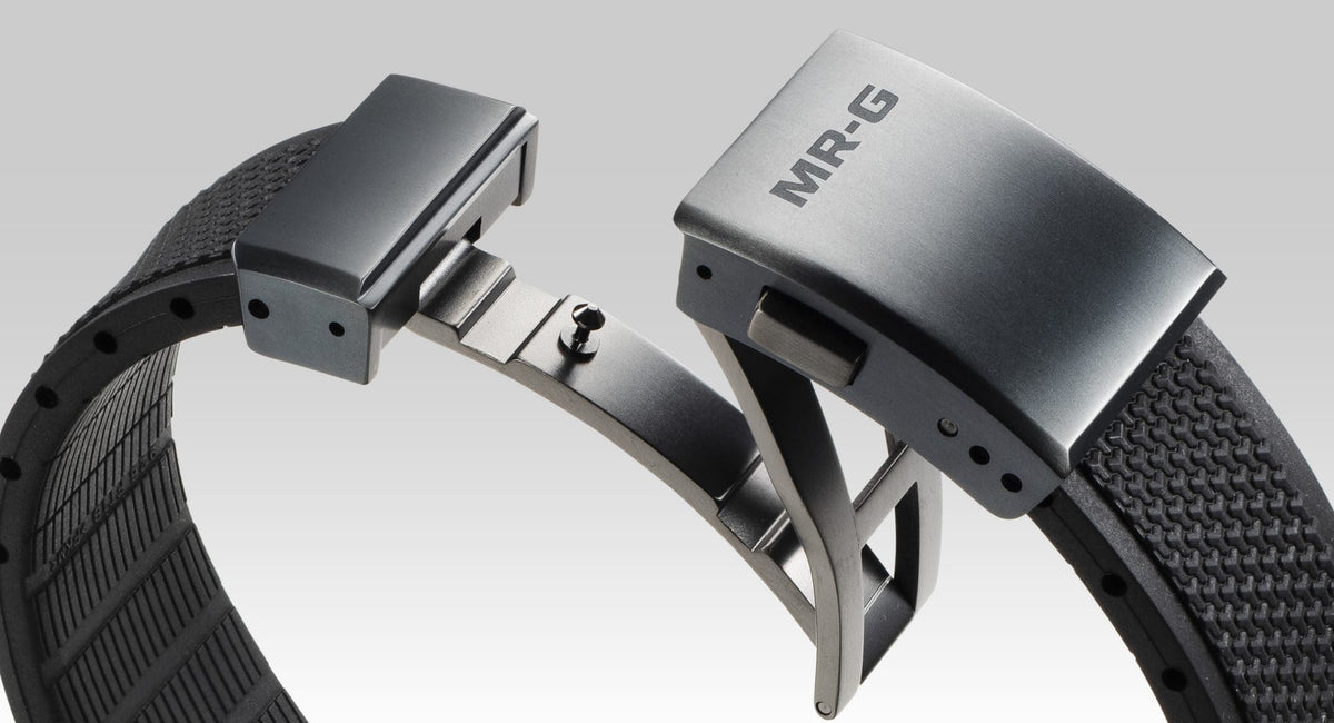 Dura Soft band model: With recrystallised titanium bezel